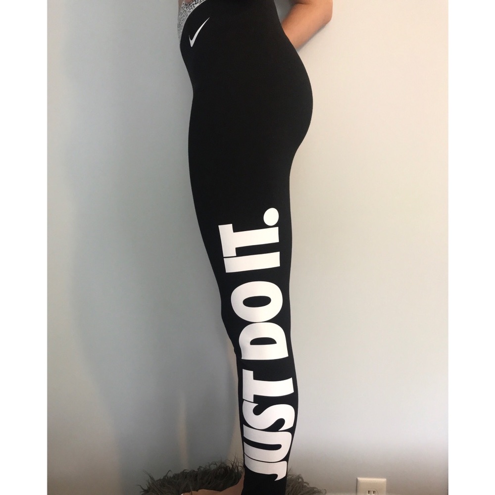 Nike Pro Dri-Fit  ‘Just Do It’ Leggings